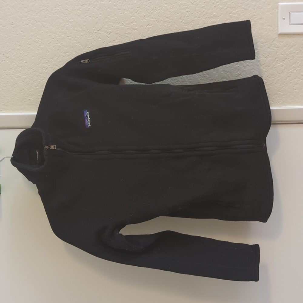 Patagonia black zip up